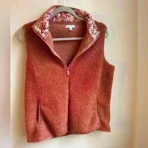 Vera Bradley Sherpa vest size small